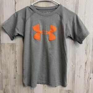 Under Armour Boys' Size XXS Loose Fit Gray T-Shirt with Orange Logo